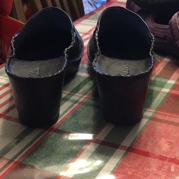 Clarks - Picture 3 of 6
